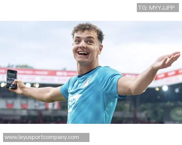 德天空报道拜仁对霍村前锋阿斯拉尼兴趣加深球员预计明夏离队 德天空报道拜仁对霍村前锋阿斯拉尼兴趣加深球员预计明夏离队