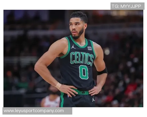 小托马斯谈塔图姆复出应慢慢来强调他是天生的竞争者