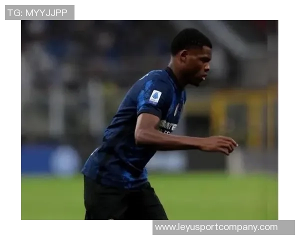 2025年后卫进球榜揭晓邓弗里斯和阿什拉夫名列前茅