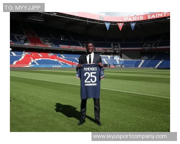 努诺门德斯任意球惊艳全场法甲官方称其为世界最佳左后卫