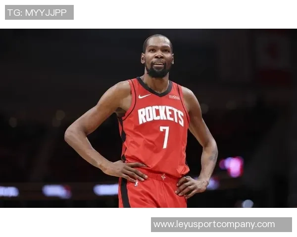 杜兰特称赞威少是传奇球员应该继续留在NBA发展