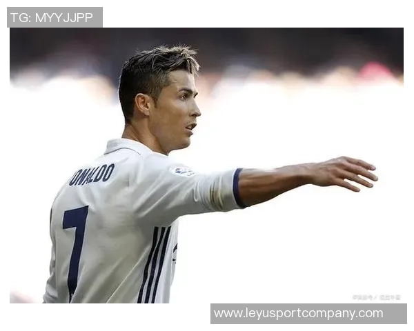 科尔强调防守C罗需团队协作与双人包夹单靠个人难以制止其进攻威胁