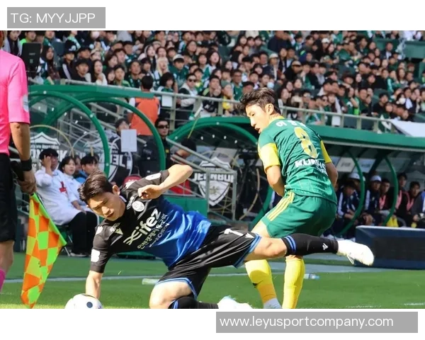 全北现代足球俱乐部提前五轮锁定K1联赛冠军历史首次十冠荣耀