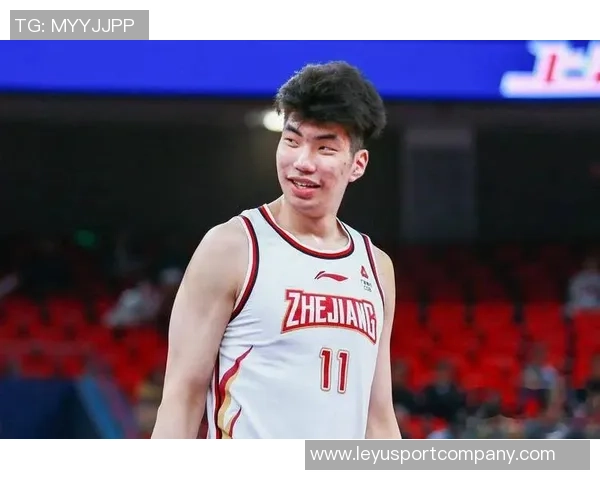 国家队中锋位置人手充足余嘉豪请假勇敢追梦值得支持